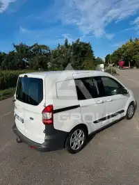 2016 Ford Courier