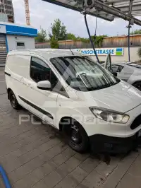 2016 Ford Courier