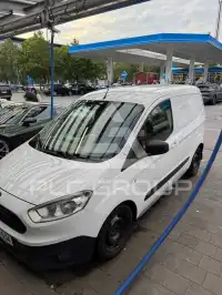 2016 Ford Courier