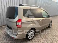 2016 Ford Tourneo