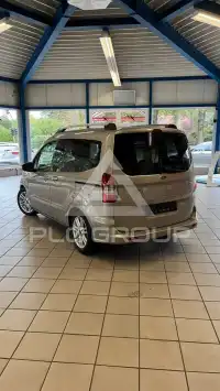 2016 Ford Tourneo