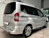 2016 Ford Tourneo