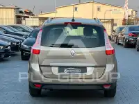 2016 Renault Grand Scenic
