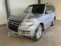 2017 Mitsubishi PAJARO