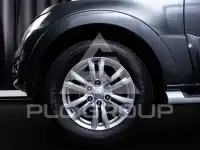 2017 Mitsubishi PAJARO