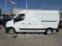 2017 Nissan NV 400