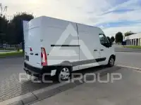 2017 Nissan NV 400