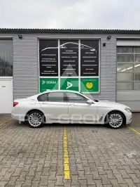 2017 BMW 740