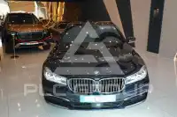 2017 BMW 740