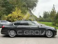2017 BMW 740