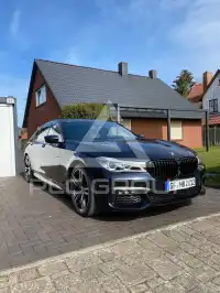 2017 BMW 740