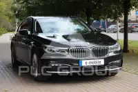2017 BMW 740