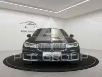 2017 BMW 750