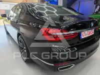 2017 BMW 750