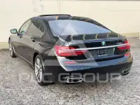 2017 BMW 750
