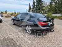 2017 BMW 750