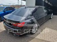 2017 BMW 750