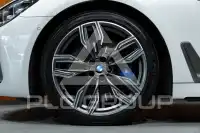 2017 BMW M7