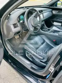 2017 Jaguar XF