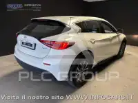 2017 Infinity Q30