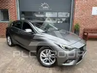 2017 Infinity Q30