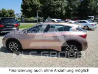 2017 Infinity Q30