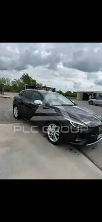 2017 Infinity Q30