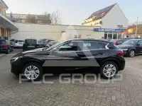 2017 Infinity Q30
