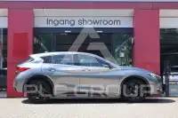 2017 Infinity Q30