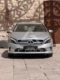 2017 Mercedes Benz A 180
