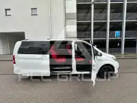 2017 Mercedes Benz V 200