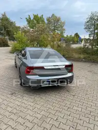 2017 Volvo S90