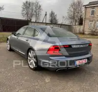 2017 Volvo S90