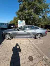 2017 Volvo S90