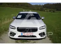 2017 Volvo V90