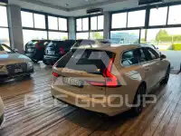 2017 Volvo V90