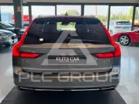 2017 Volvo V90