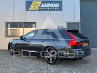 2017 Volvo V90