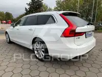 2017 Volvo V90