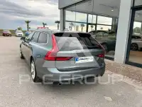 2017 Volvo V90