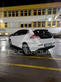 2017 Volvo V40