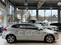 2017 Volvo V40