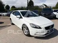 2017 Volvo V40