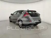 2017 Volvo V40