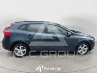 2017 Volvo V40