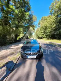 2017 Volvo V40