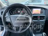 2017 Volvo V40