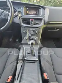 2017 Volvo V40