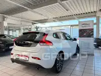 2017 Volvo V40