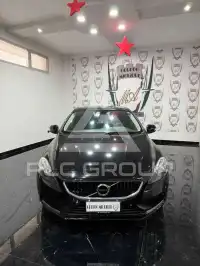 2017 Volvo V40